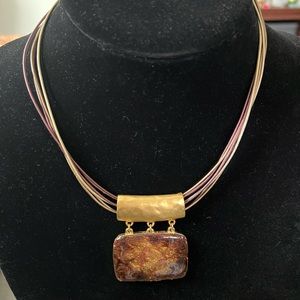 Womens necklace w pendant - Chicos.